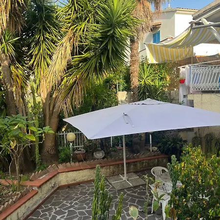La Casa Di Iole Apartment